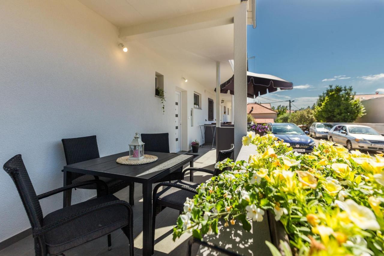 Petra Modern Apartment With Free Parking And Bbq Zadar Exterior foto
